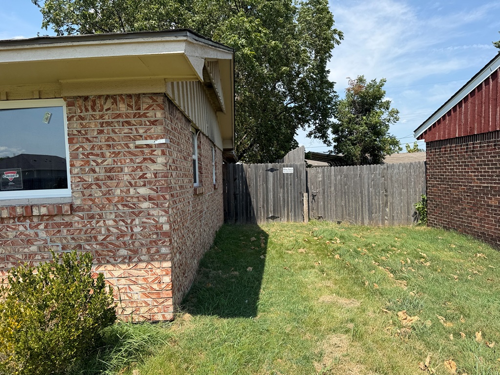 8809 E 2nd Street Tulsa OK 74112