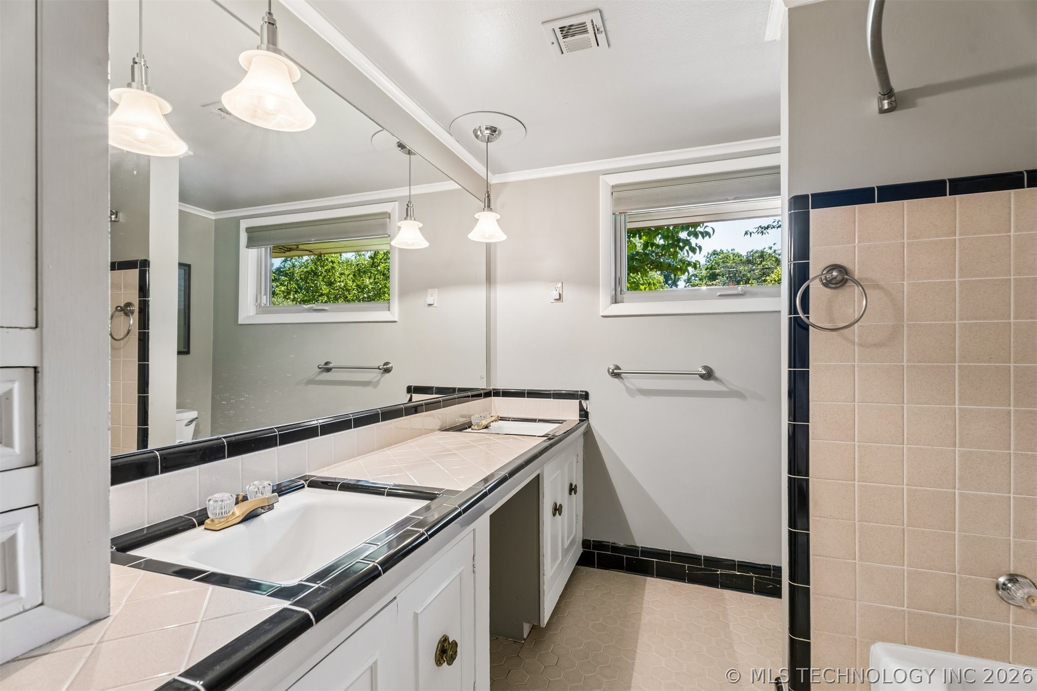 5959 Birmingham S Avenue Tulsa OK 74105