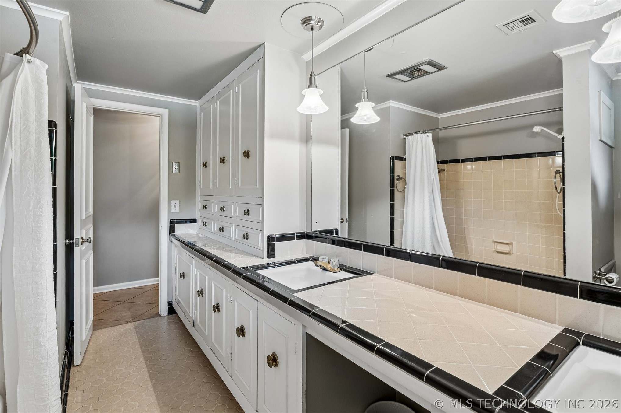 5959 Birmingham S Avenue Tulsa OK 74105