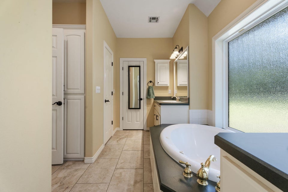34323 S Coves Drive Afton OK 74331