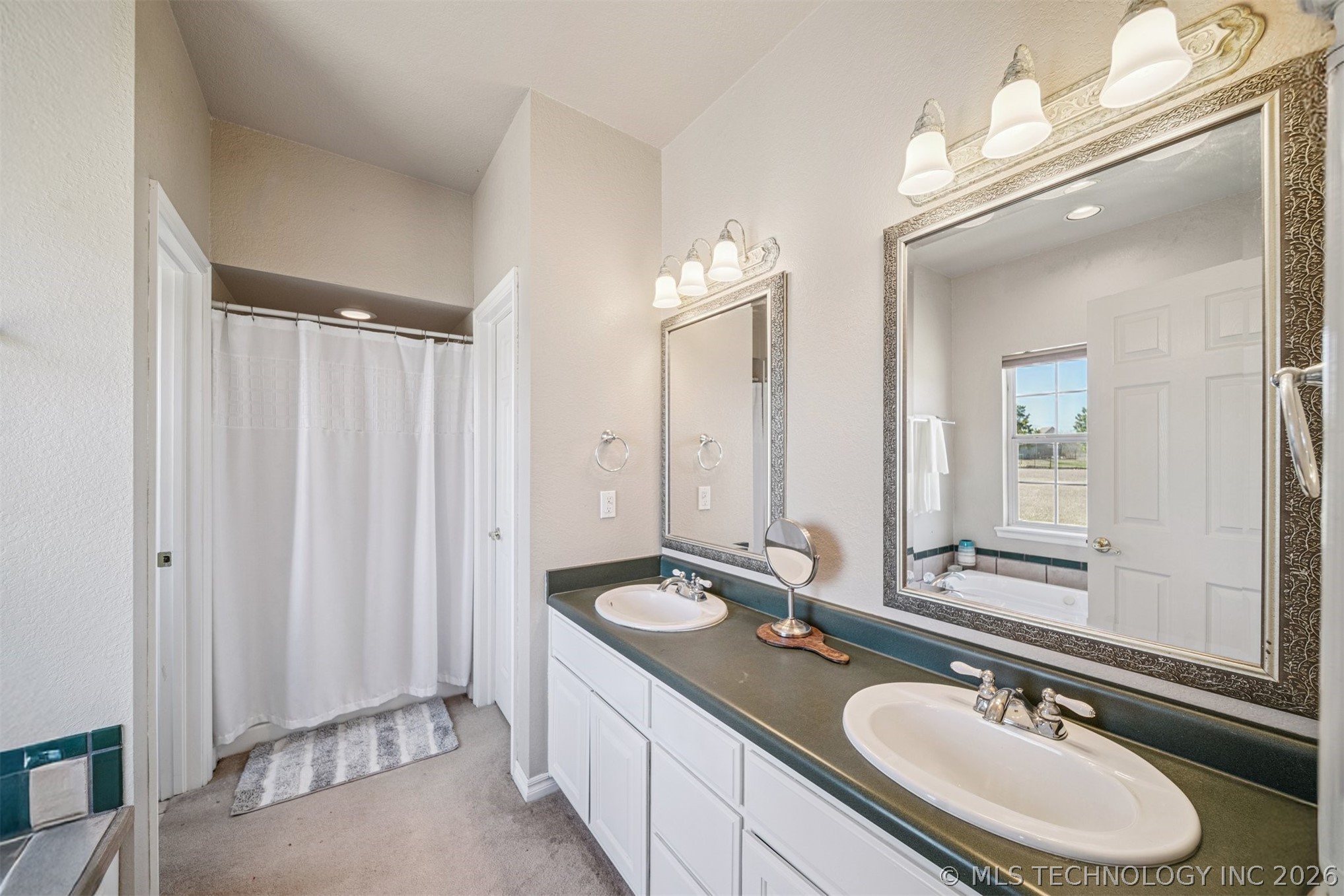 10613 Burton Lane Skiatook OK 74070