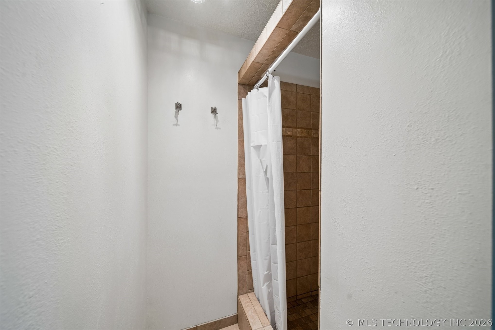 25100 S 610 Grove OK 74344
