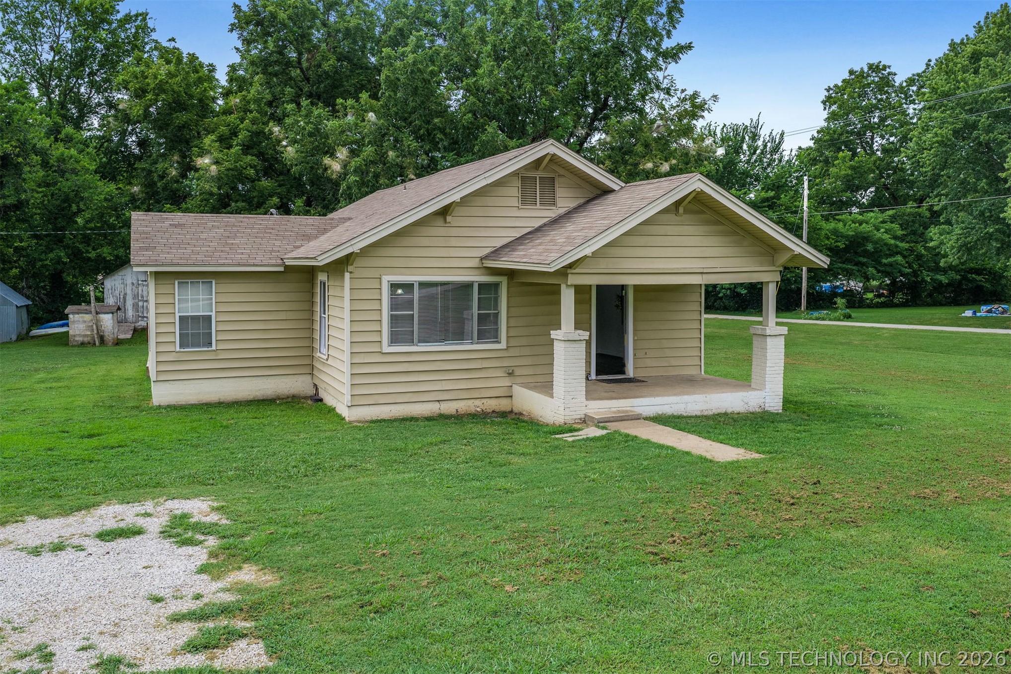 115 N Pine Street Oologah OK 74053