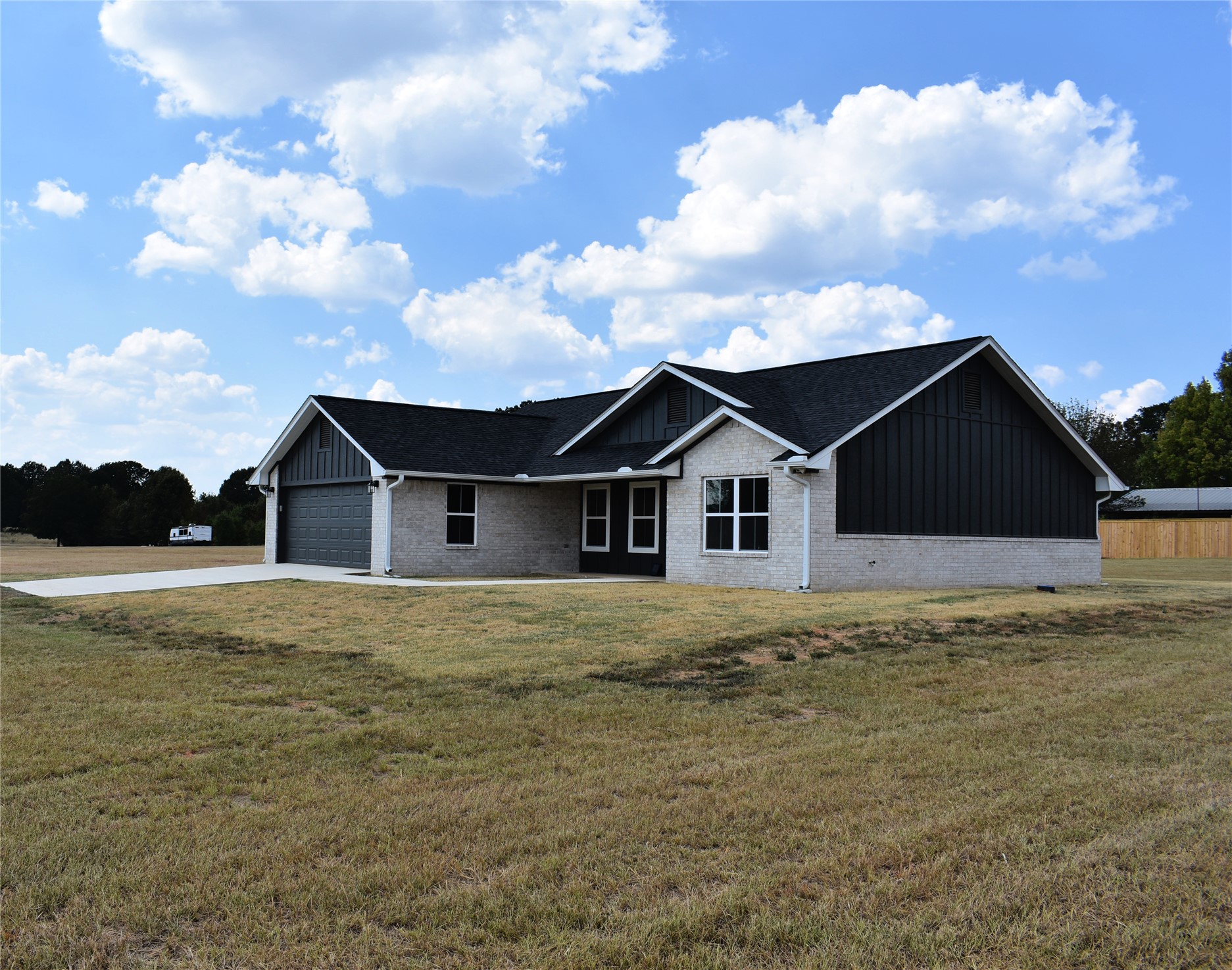 2915 E 2090 Road Hugo OK 74743