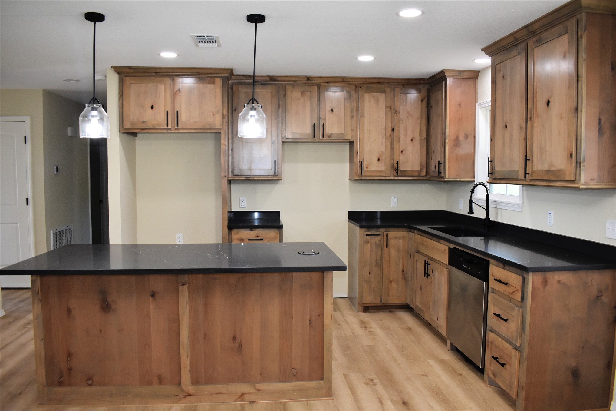 2915 E 2090 Road Hugo OK 74743