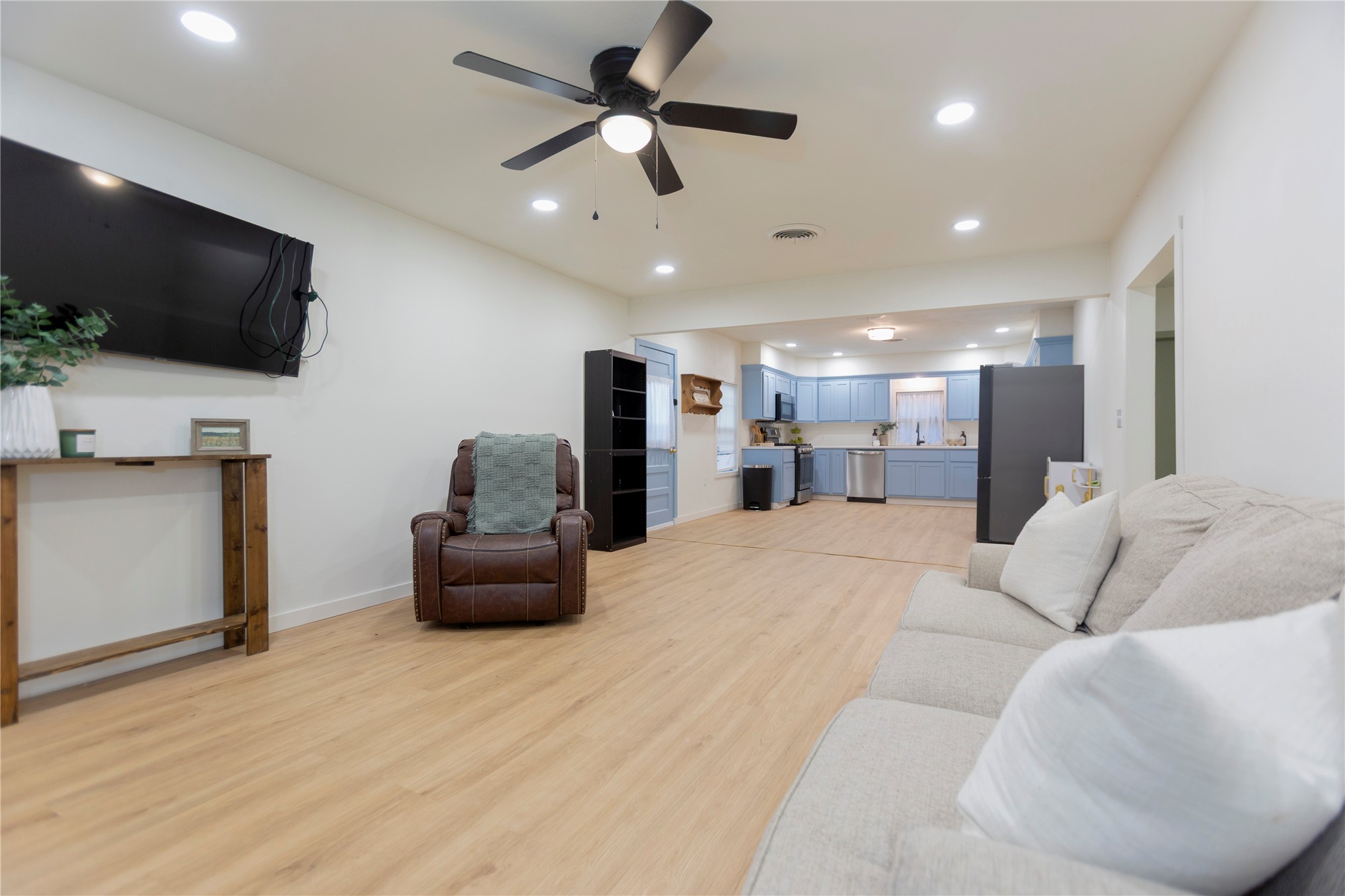 107 E Taylor Mcalester OK 74501