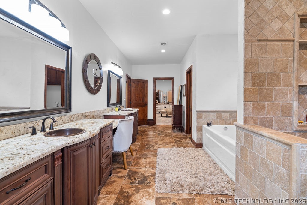 9094 Waters Edge Kingston OK 73439