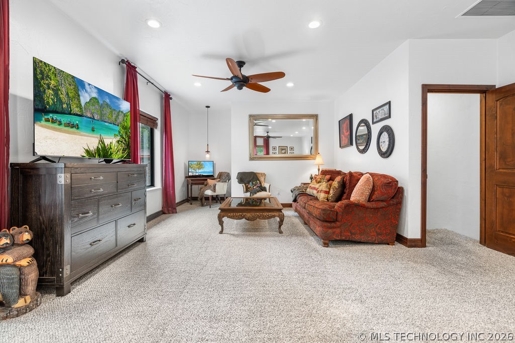 9094 Waters Edge Kingston OK 73439