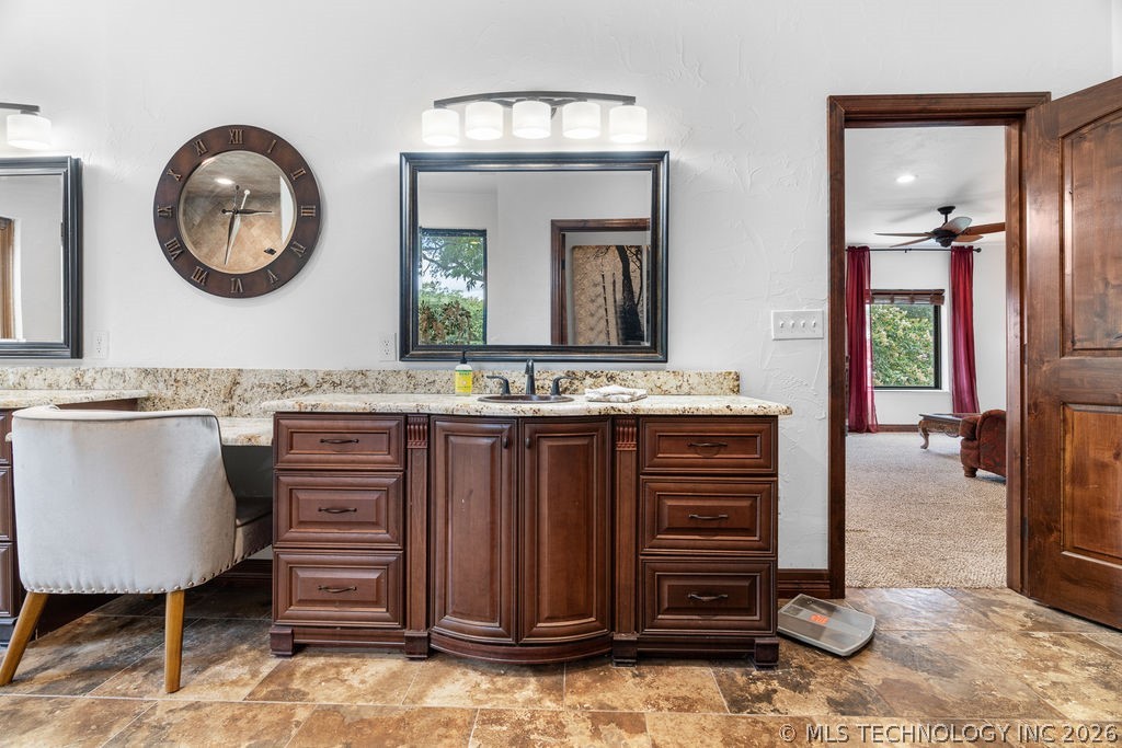 9094 Waters Edge Kingston OK 73439
