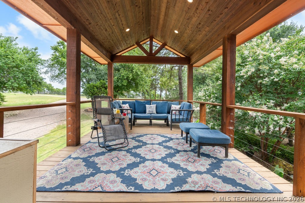 9094 Waters Edge Kingston OK 73439