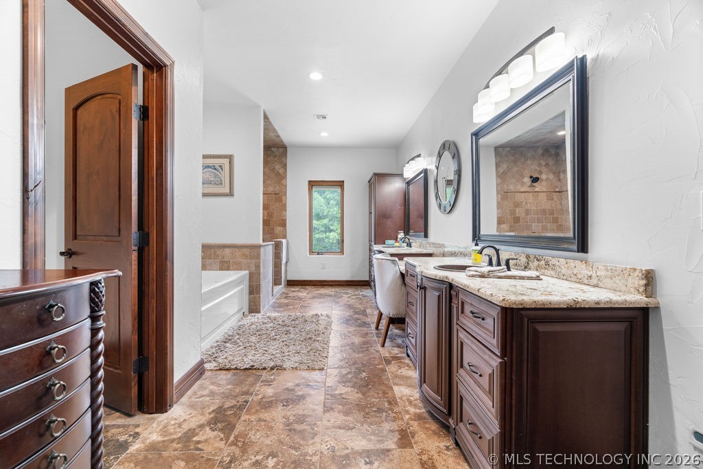 9094 Waters Edge Kingston OK 73439