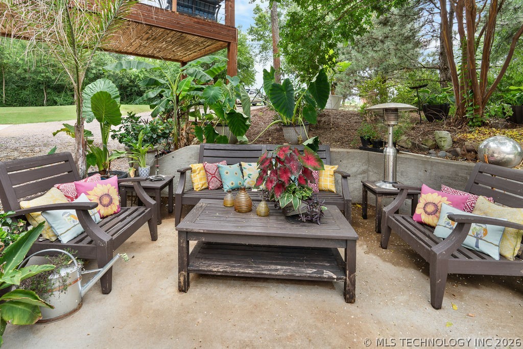 9094 Waters Edge Kingston OK 73439