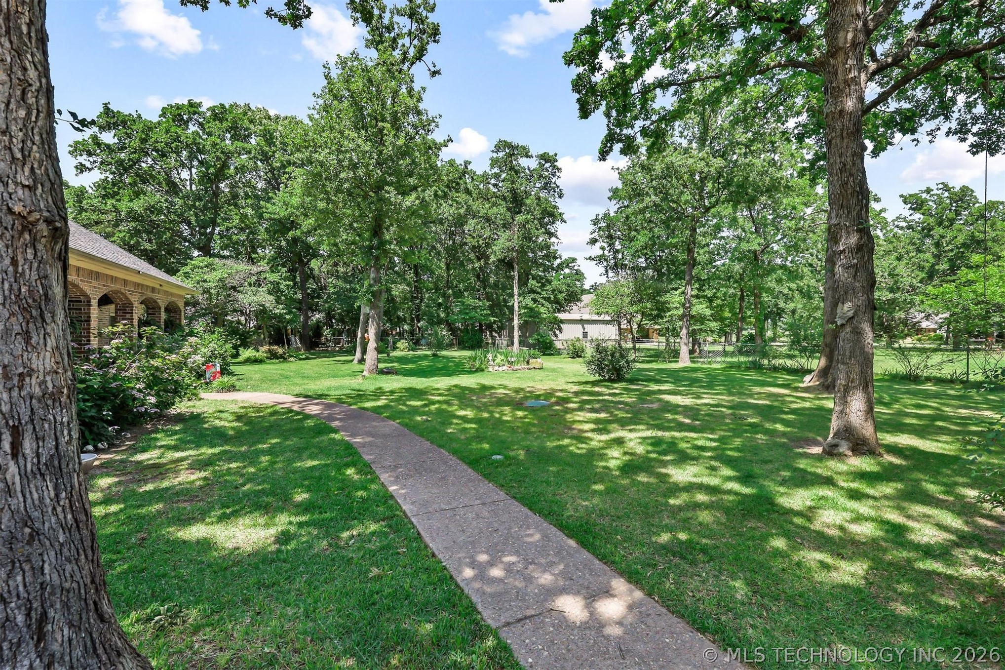 234 White Oak Cartwright OK 74731