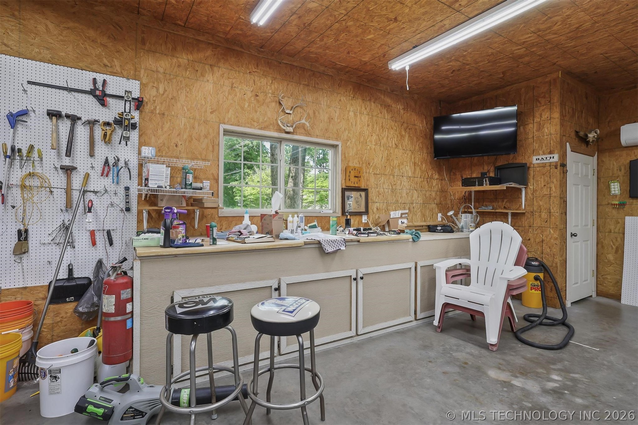 234 White Oak Cartwright OK 74731