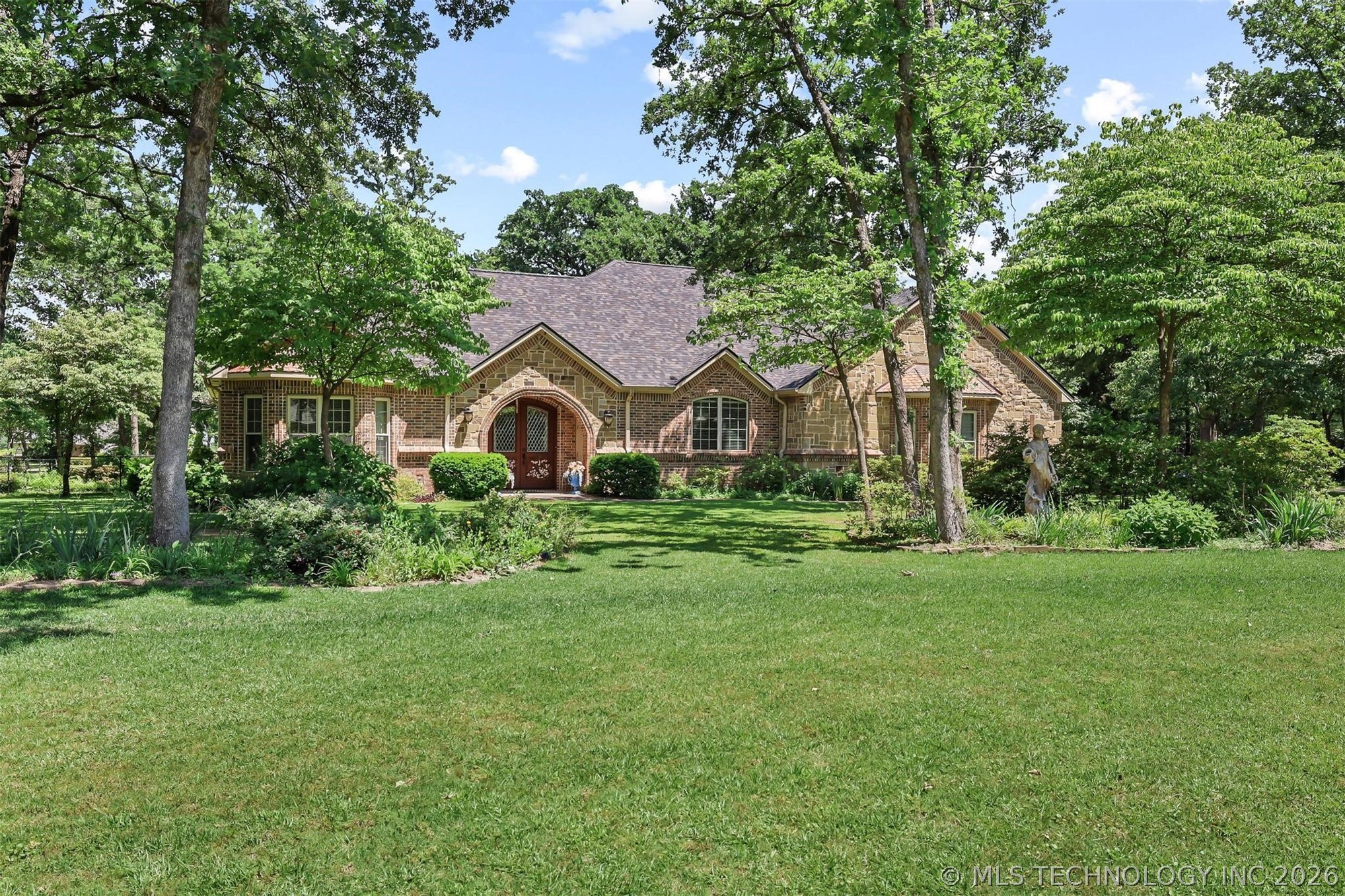 234 White Oak Cartwright OK 74731