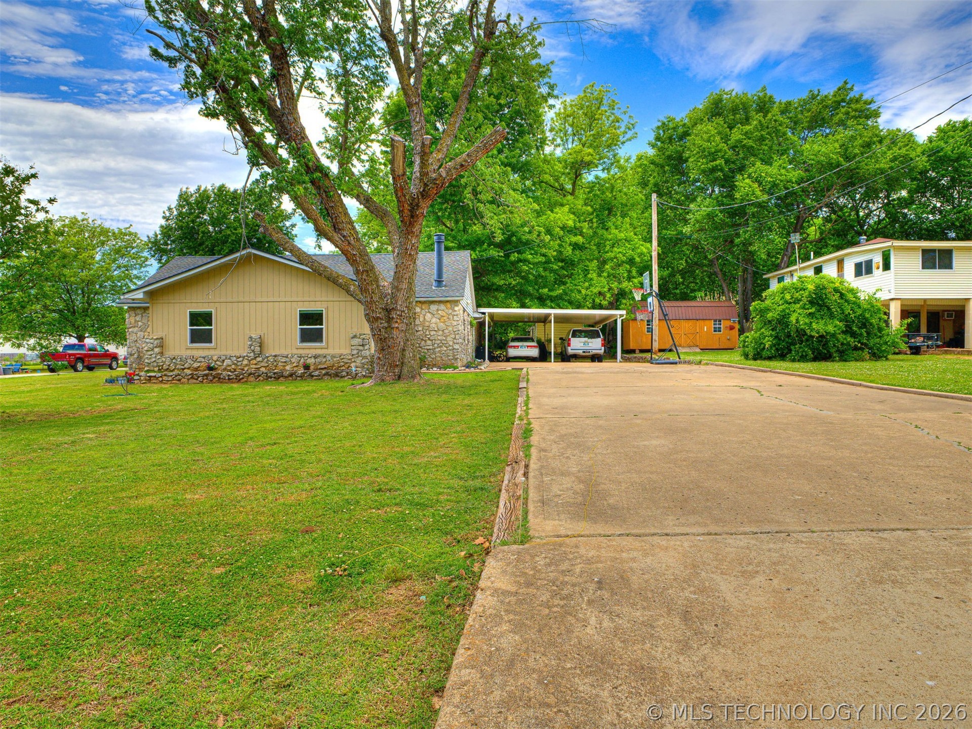 2308 S 63rd Westavenue Tulsa OK 74107