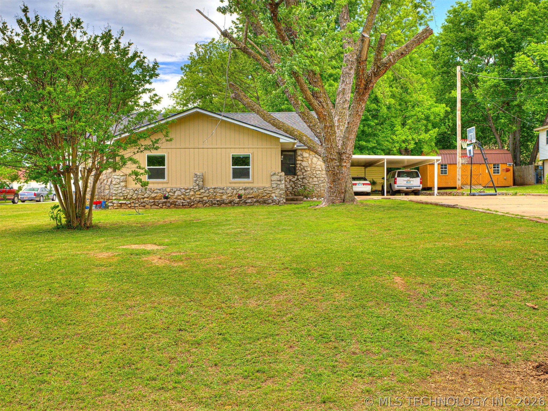 2308 S 63rd Westavenue Tulsa OK 74107