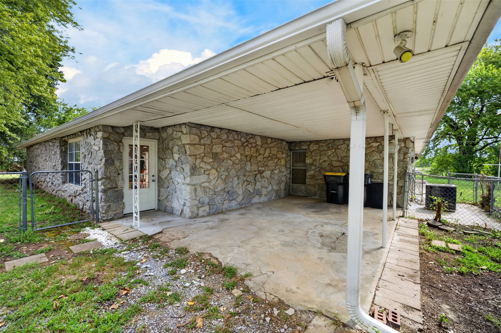 723 N Bristow Avenue Coweta OK 74429