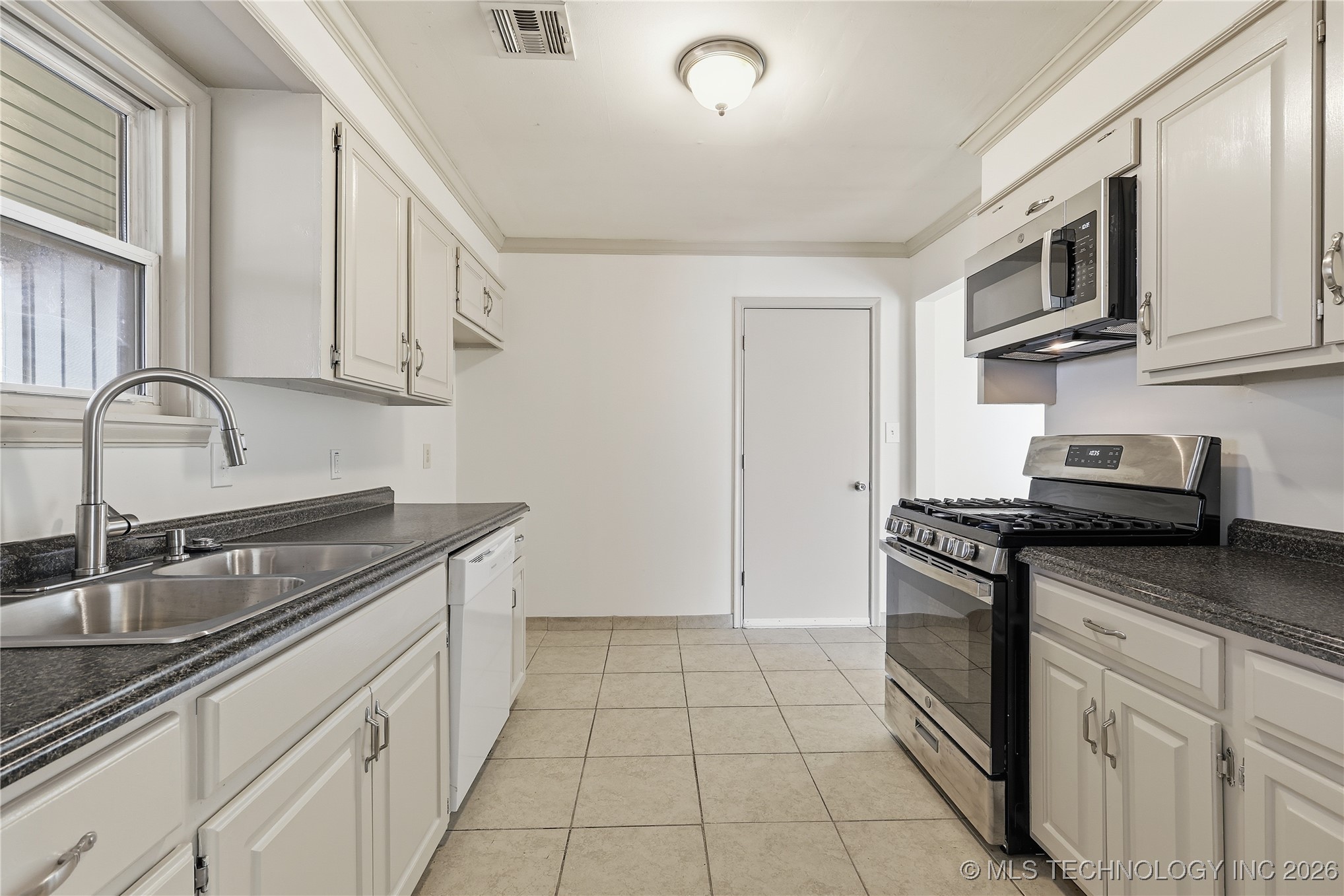 3527 S Jamestown Avenue Tulsa OK 74135