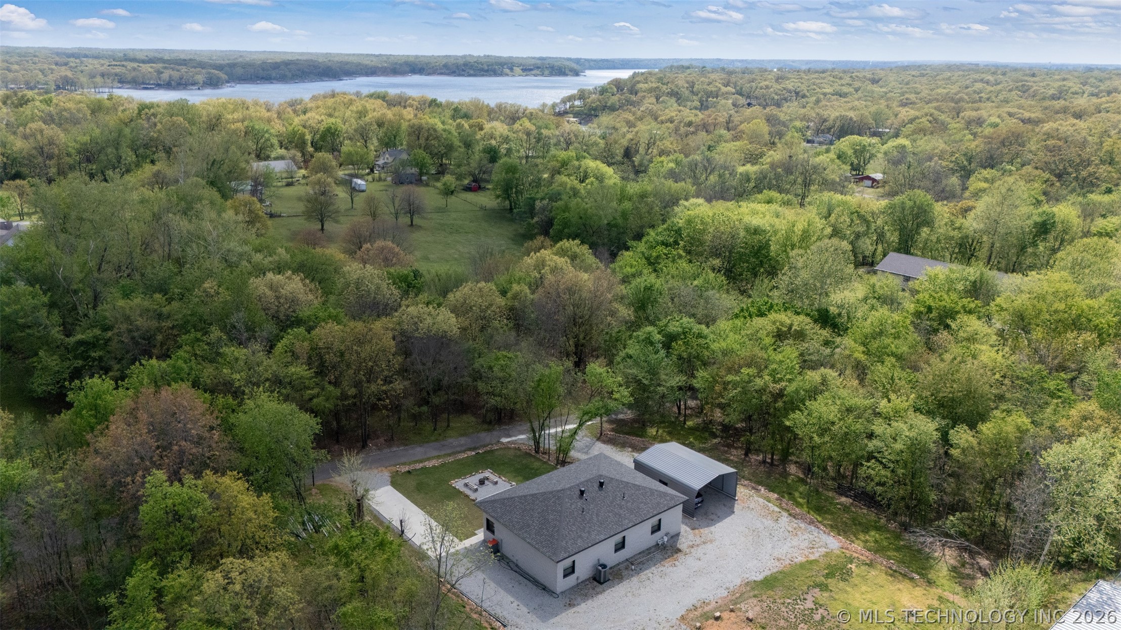 1616 Battle Drive Grove OK 74344