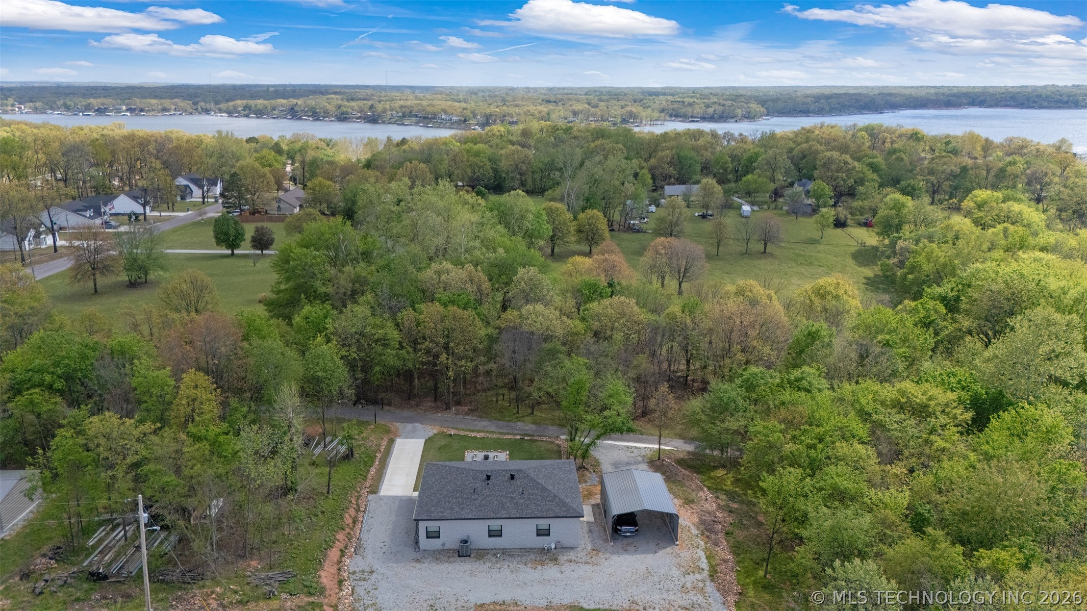 1616 Battle Drive Grove OK 74344
