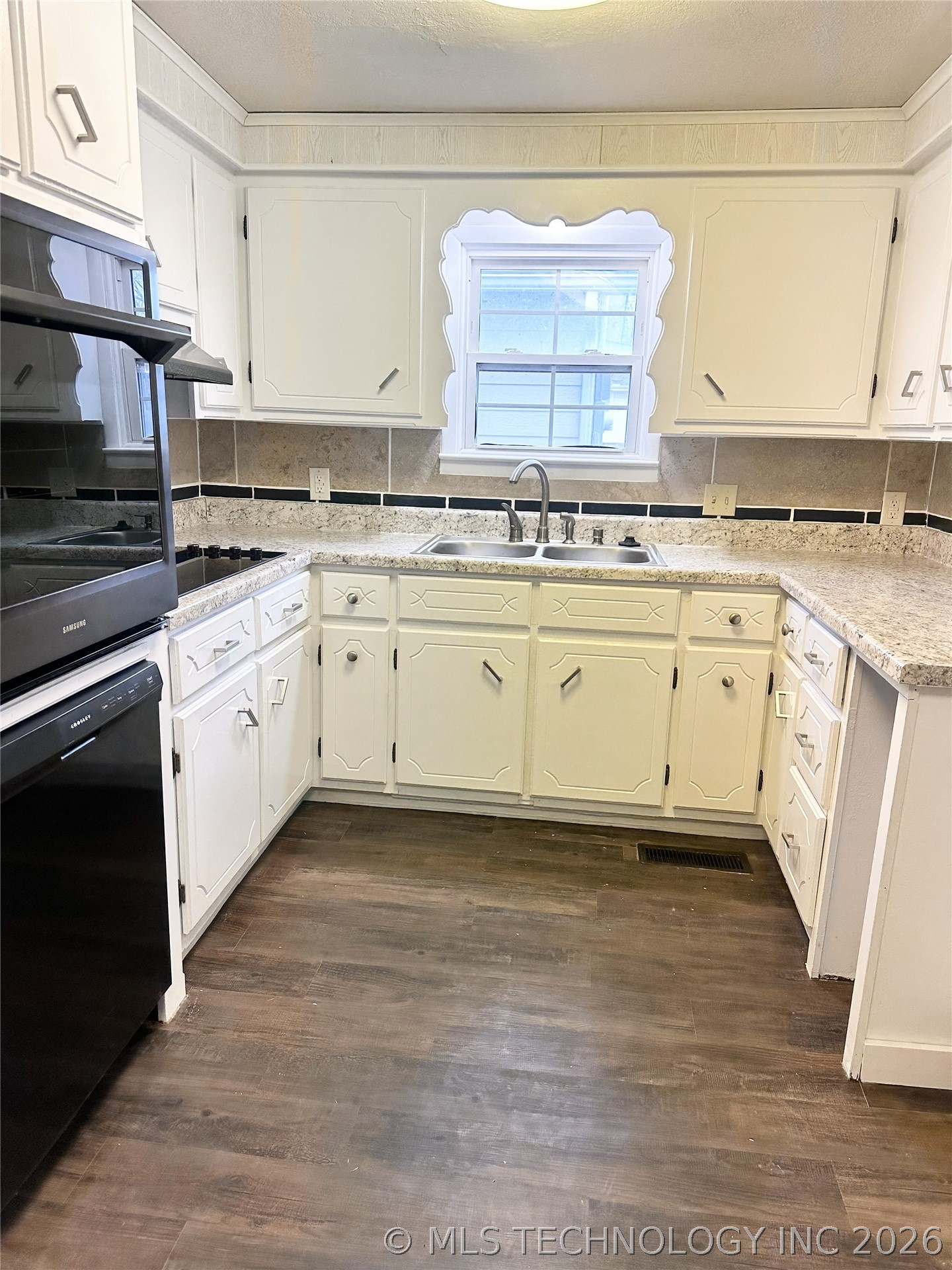 803 W Moore Street Henryetta OK 74437