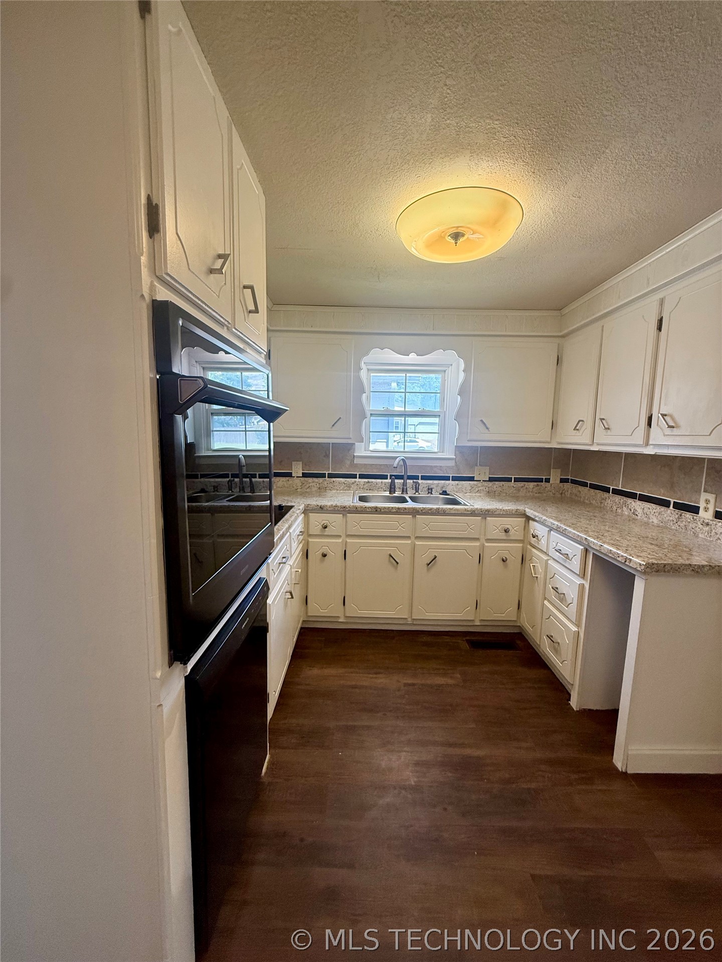 803 W Moore Street Henryetta OK 74437