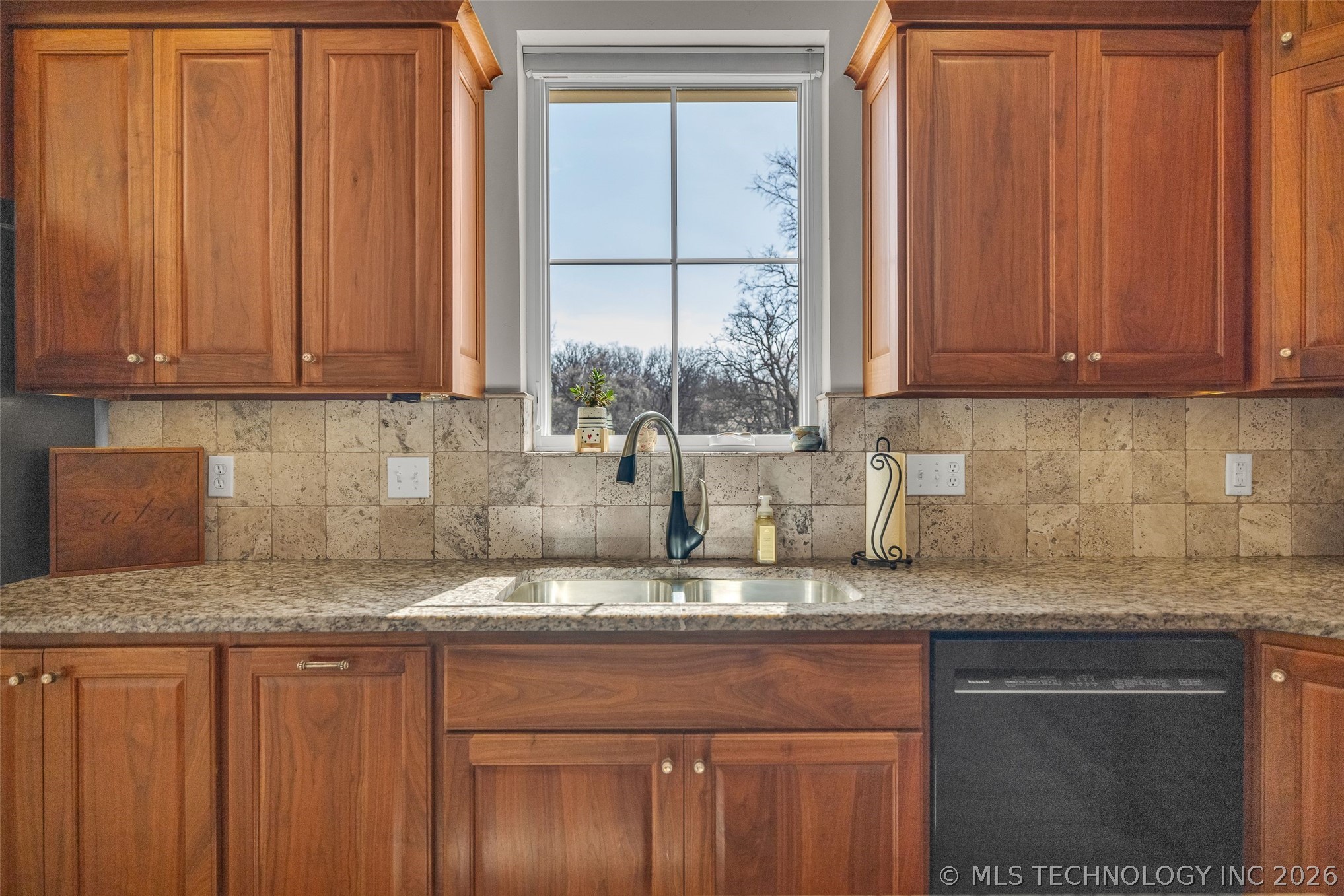 33389 S Coves Drive Afton OK 74331