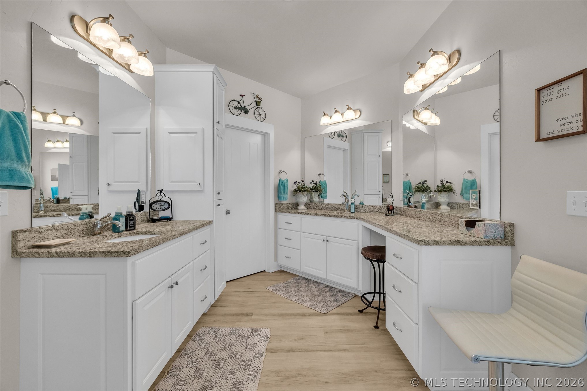 33389 S Coves Drive Afton OK 74331