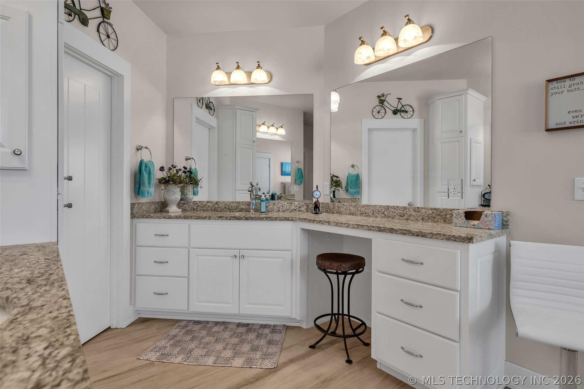 33389 S Coves Drive Afton OK 74331