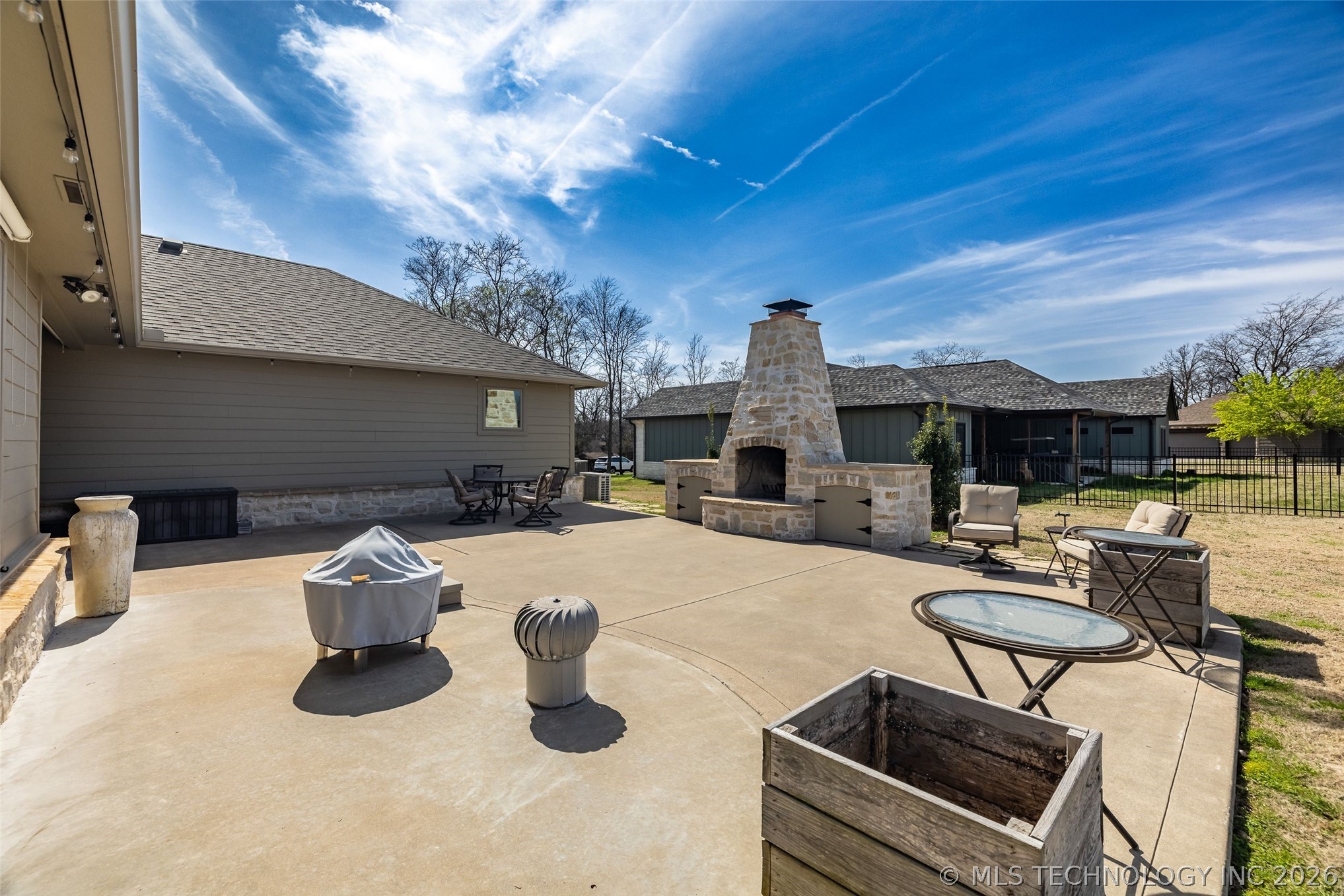 33389 S Coves Drive Afton OK 74331