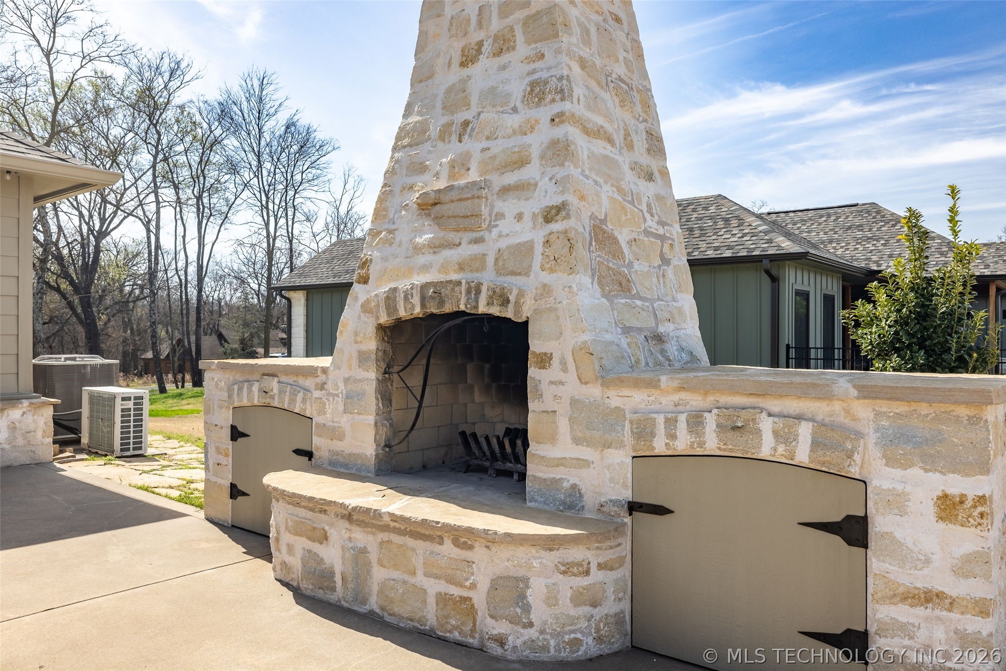 33389 S Coves Drive Afton OK 74331