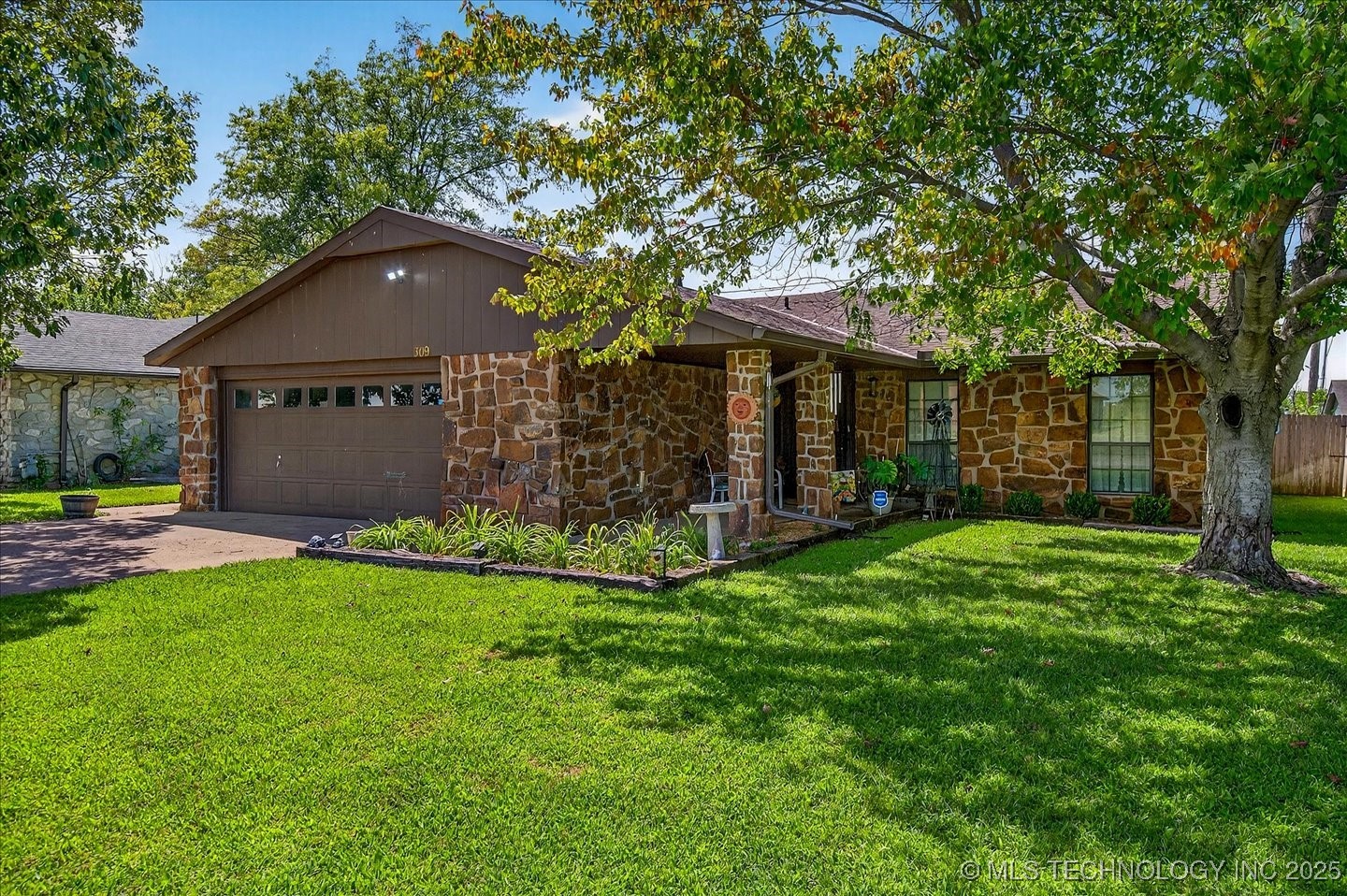 309 N Spruce Avenue Bartlesville OK 74006