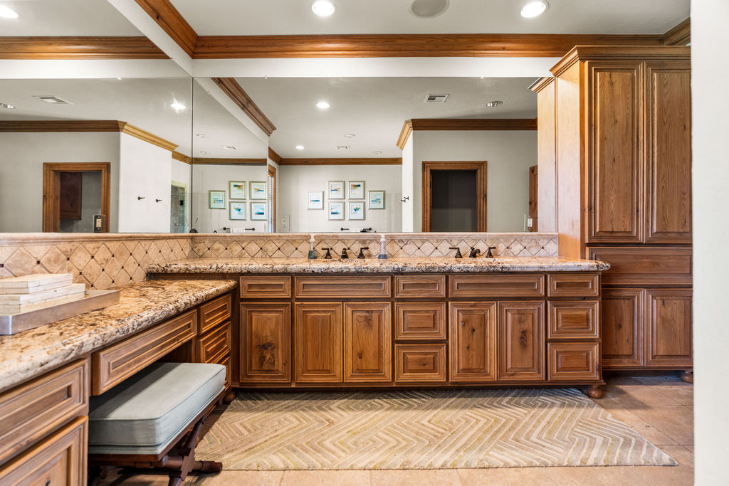 8795 Lake View Drive Kingston OK 73439