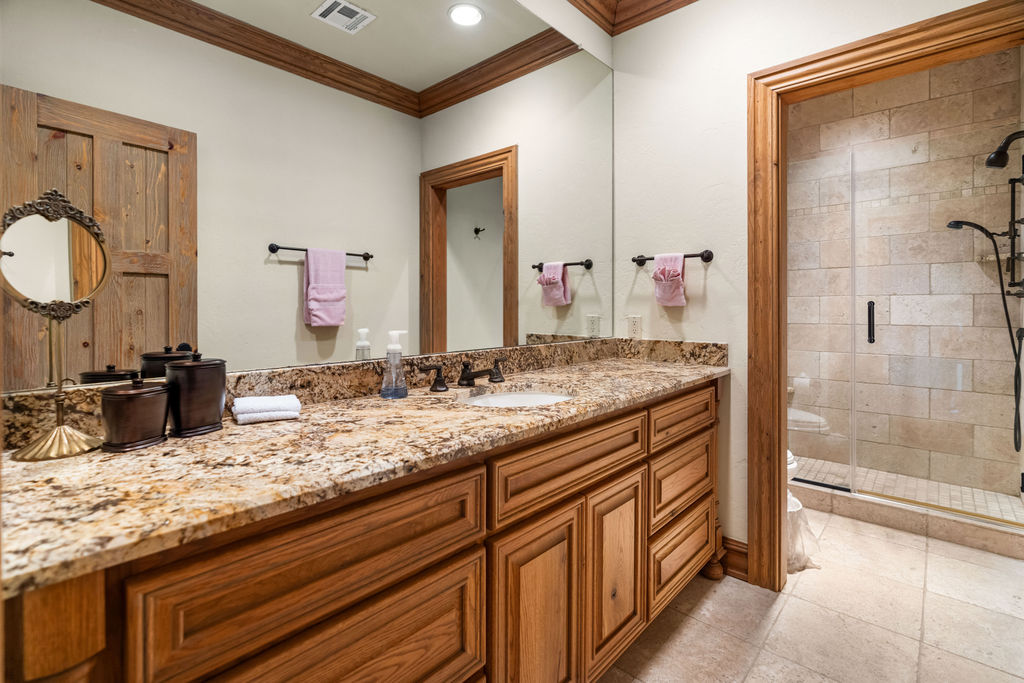 8795 Lake View Drive Kingston OK 73439