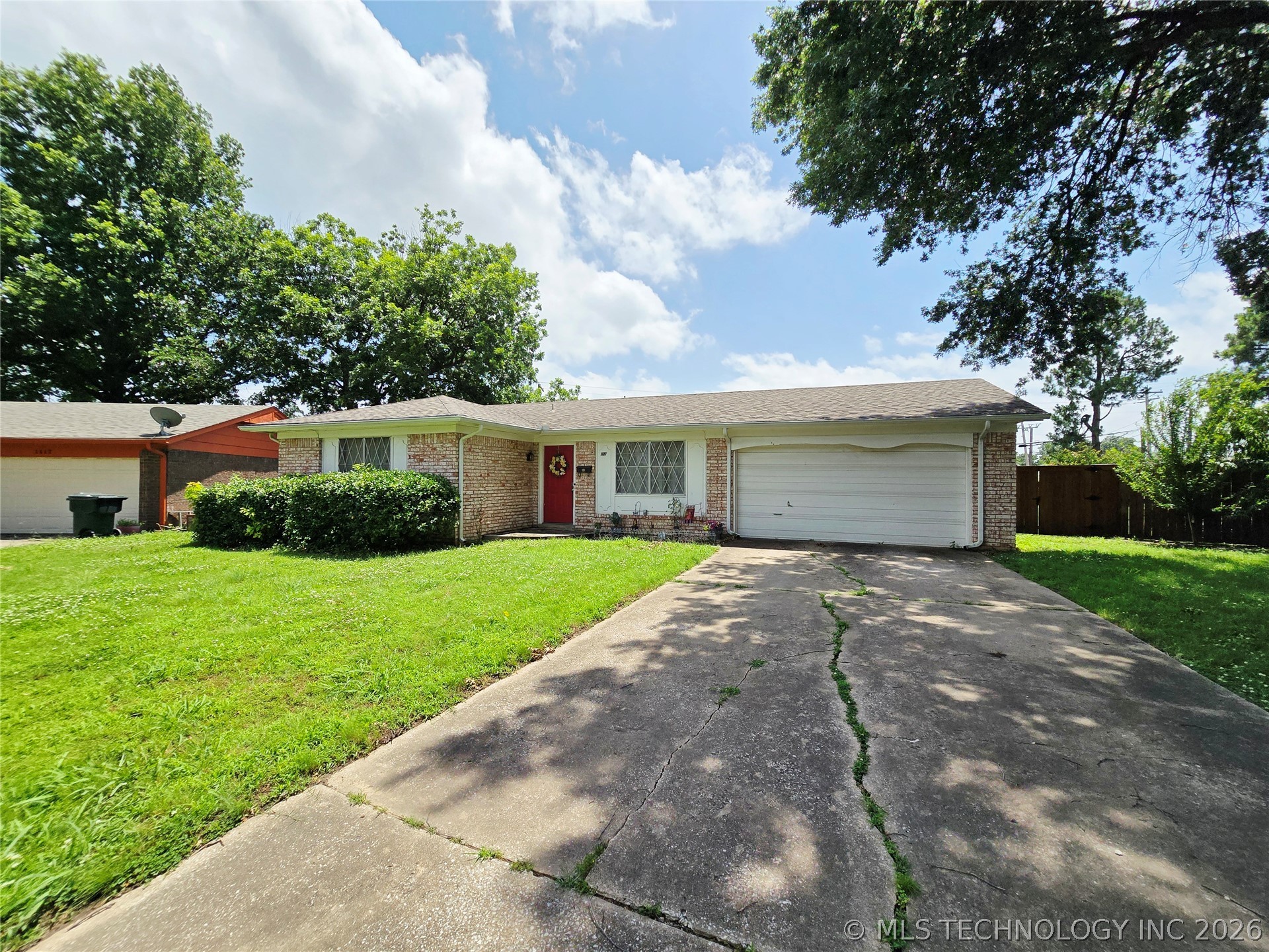 1121 W 14th Place Claremore OK 74017