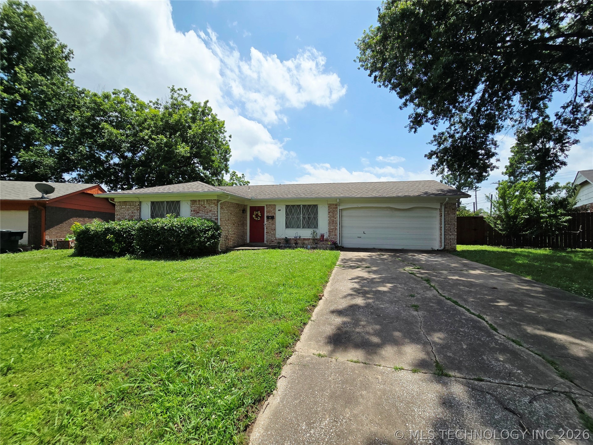 1121 W 14th Place Claremore OK 74017