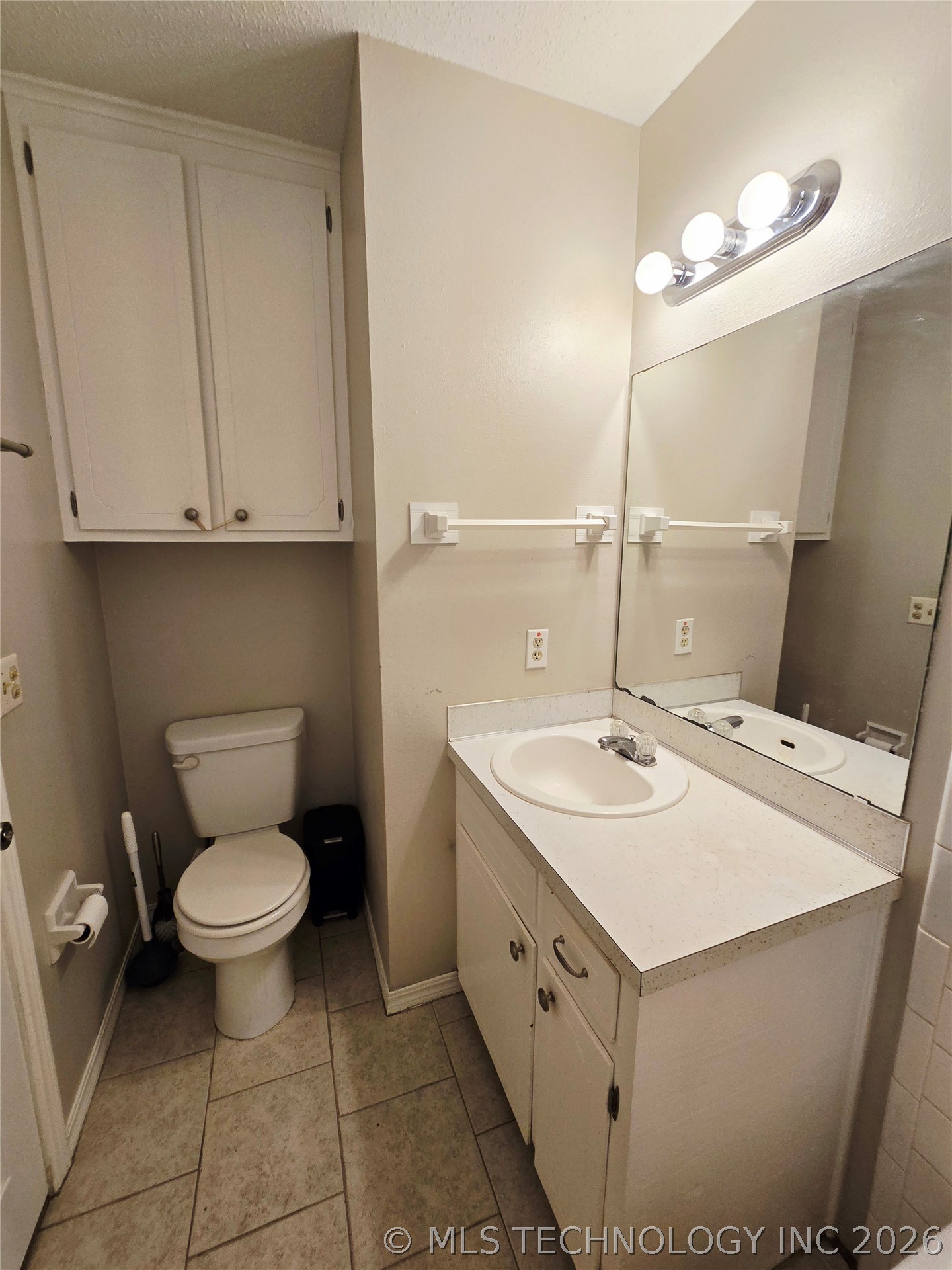 1121 W 14th Place Claremore OK 74017