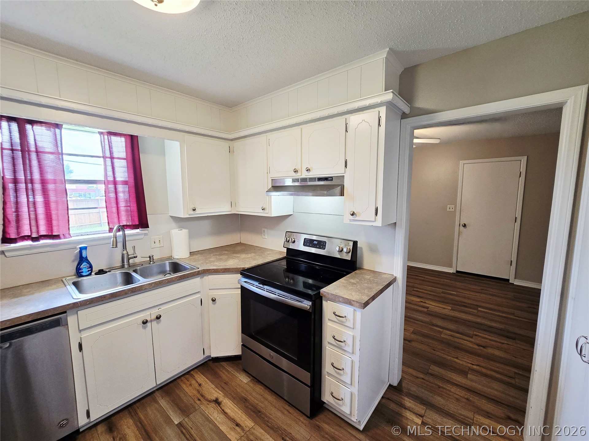 1121 W 14th Place Claremore OK 74017