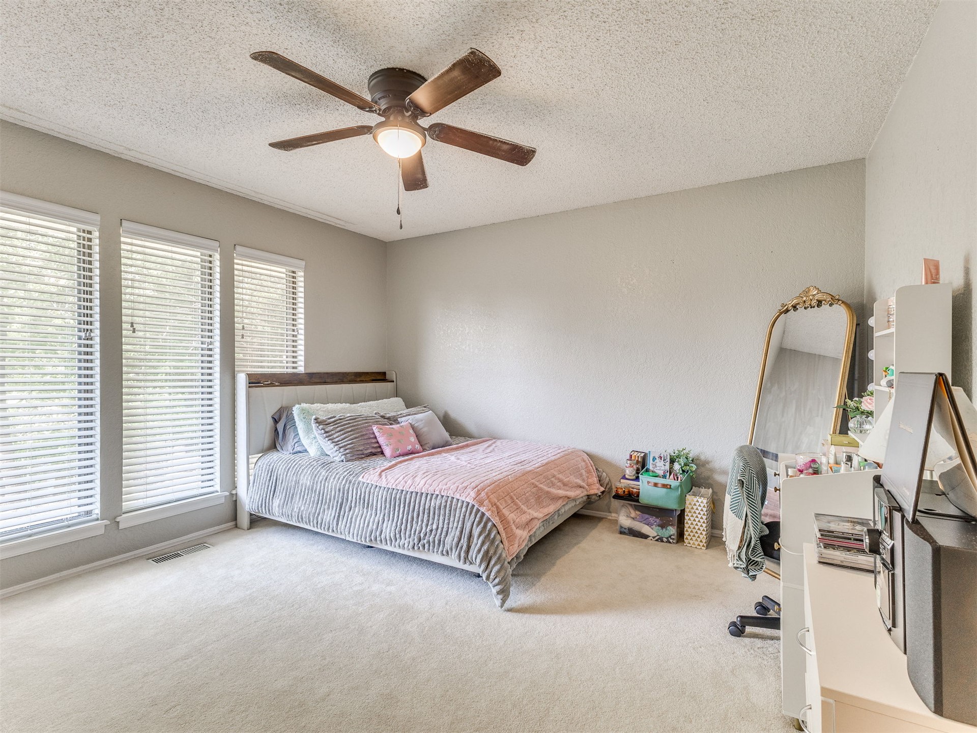 3213 W 69th Court Tulsa OK 74132