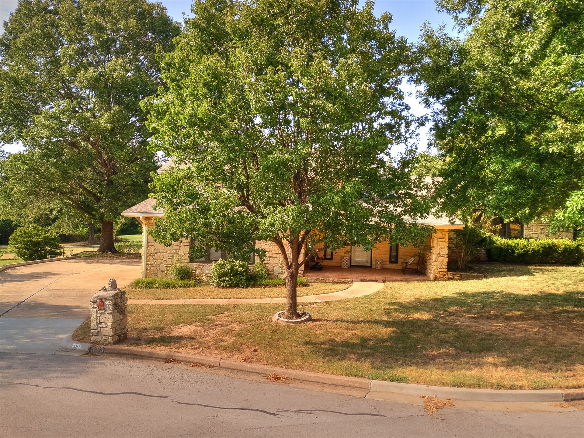 3213 W 69th Court Tulsa OK 74132