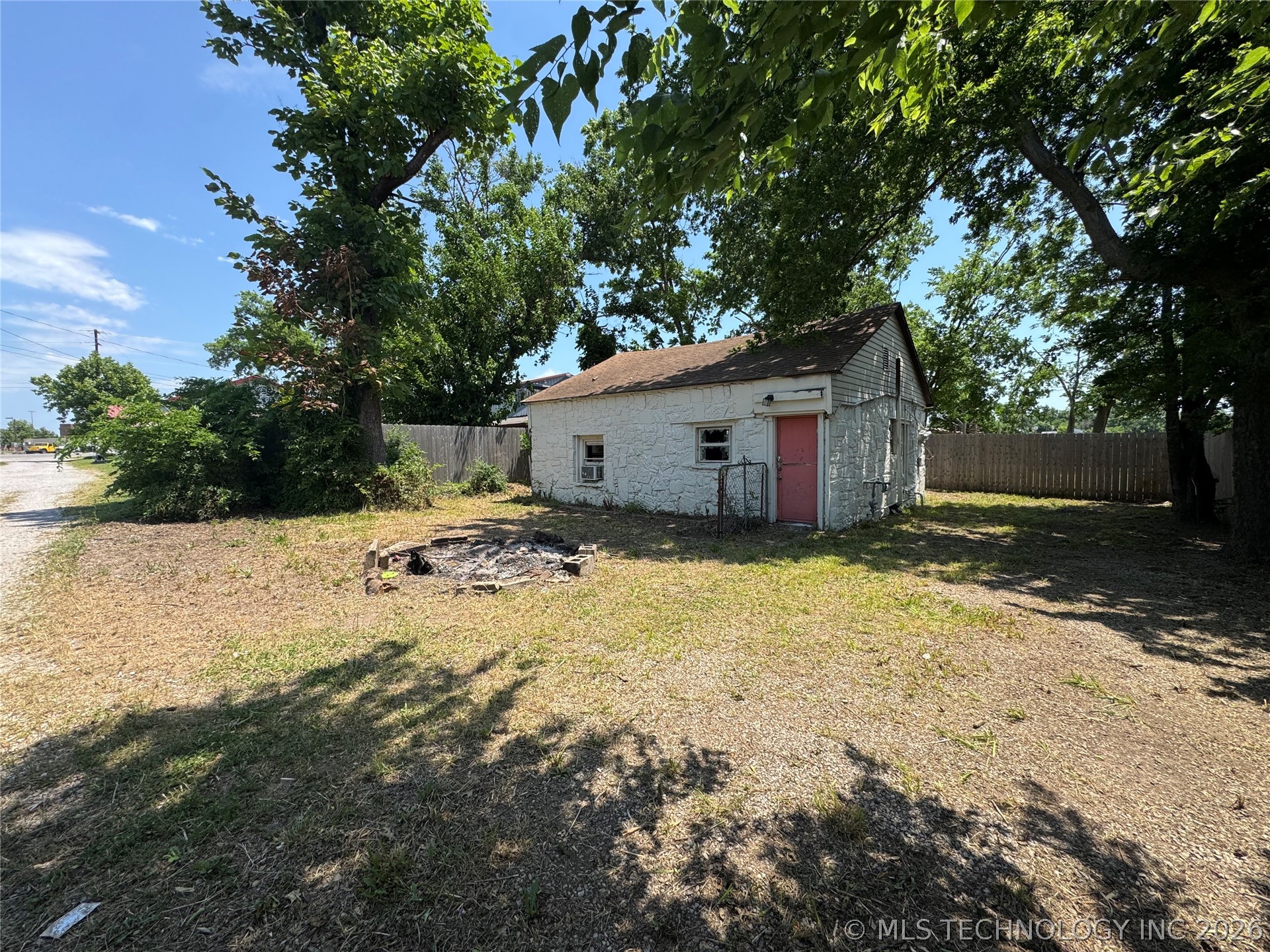 305 S Chickasaw Avenue Claremore OK 74017
