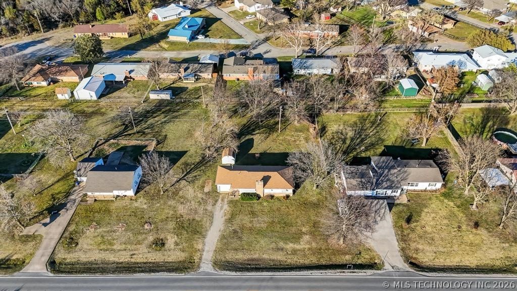 1202 W Davis Drive Nowata OK 74048