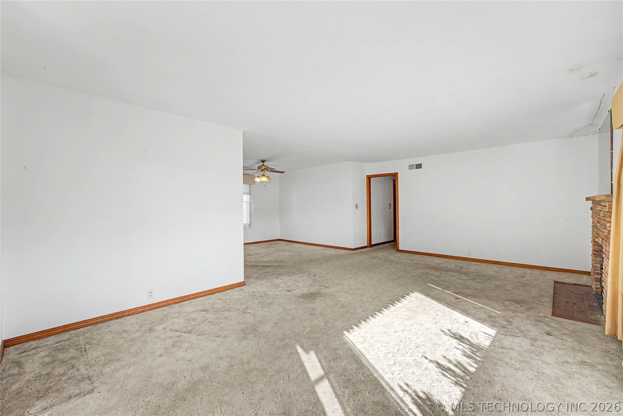 1202 W Davis Drive Nowata OK 74048