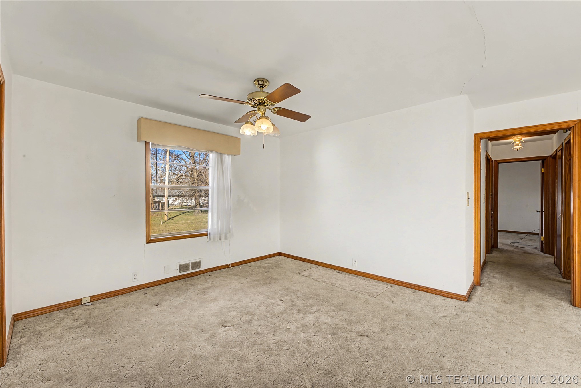 1202 W Davis Drive Nowata OK 74048