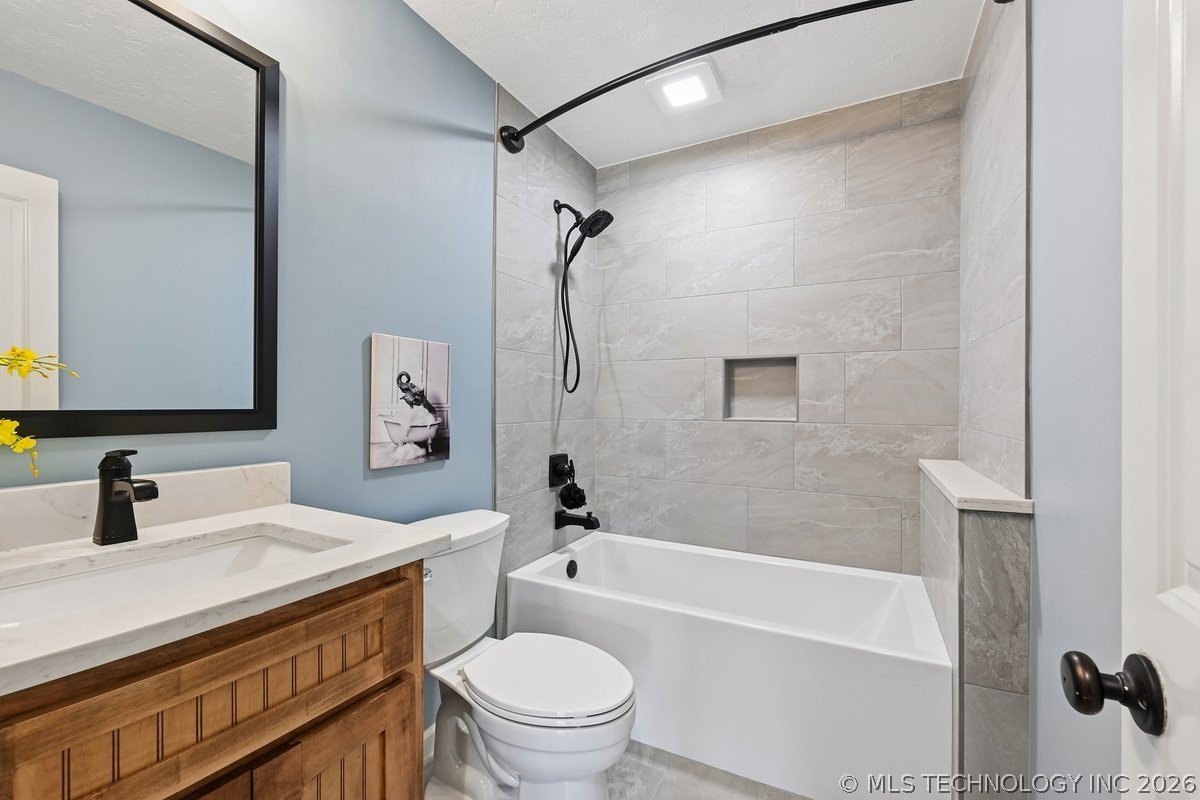 710 Meadowood Drive Broken Arrow OK 74011