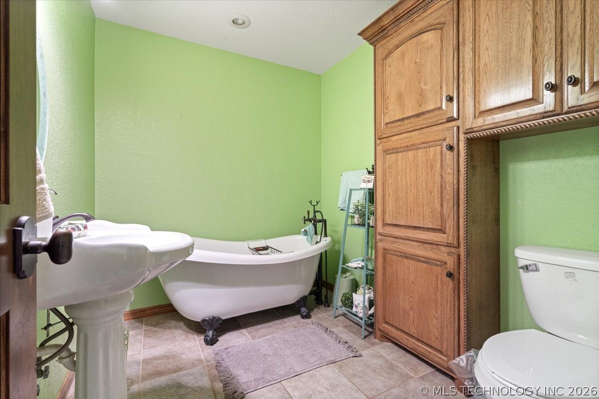 84799 S 4728 Road Stilwell OK 74960