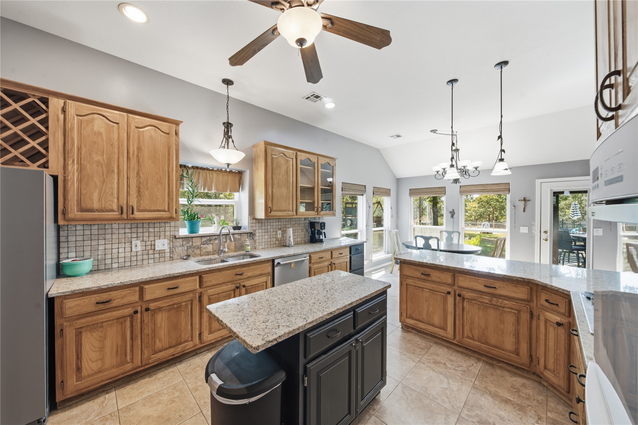594 S 282nd Eastavenue Catoosa OK 74015