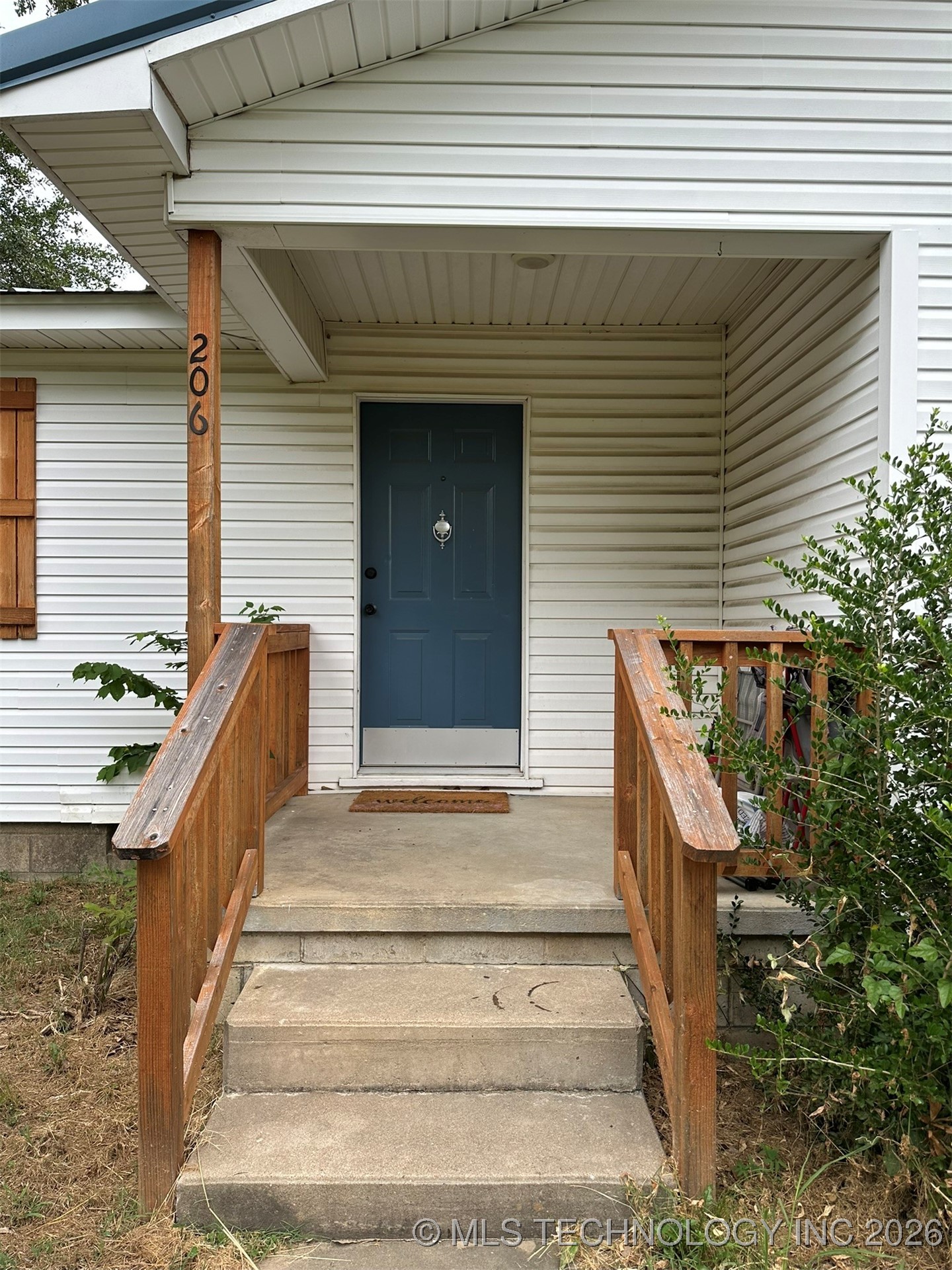 206 NE 1st Red Oak OK 74563