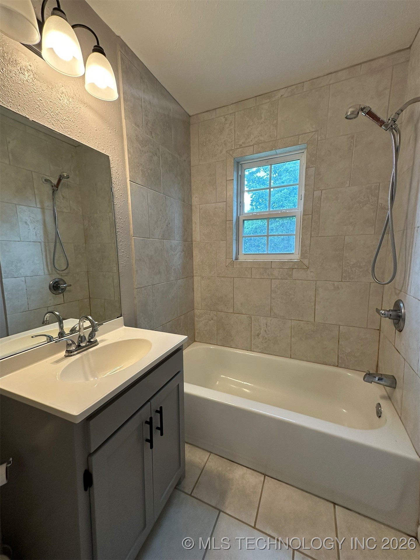 206 NE 1st Red Oak OK 74563